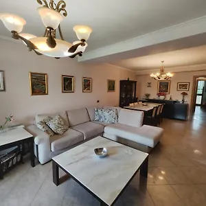 A Flower In Appartement Tirana