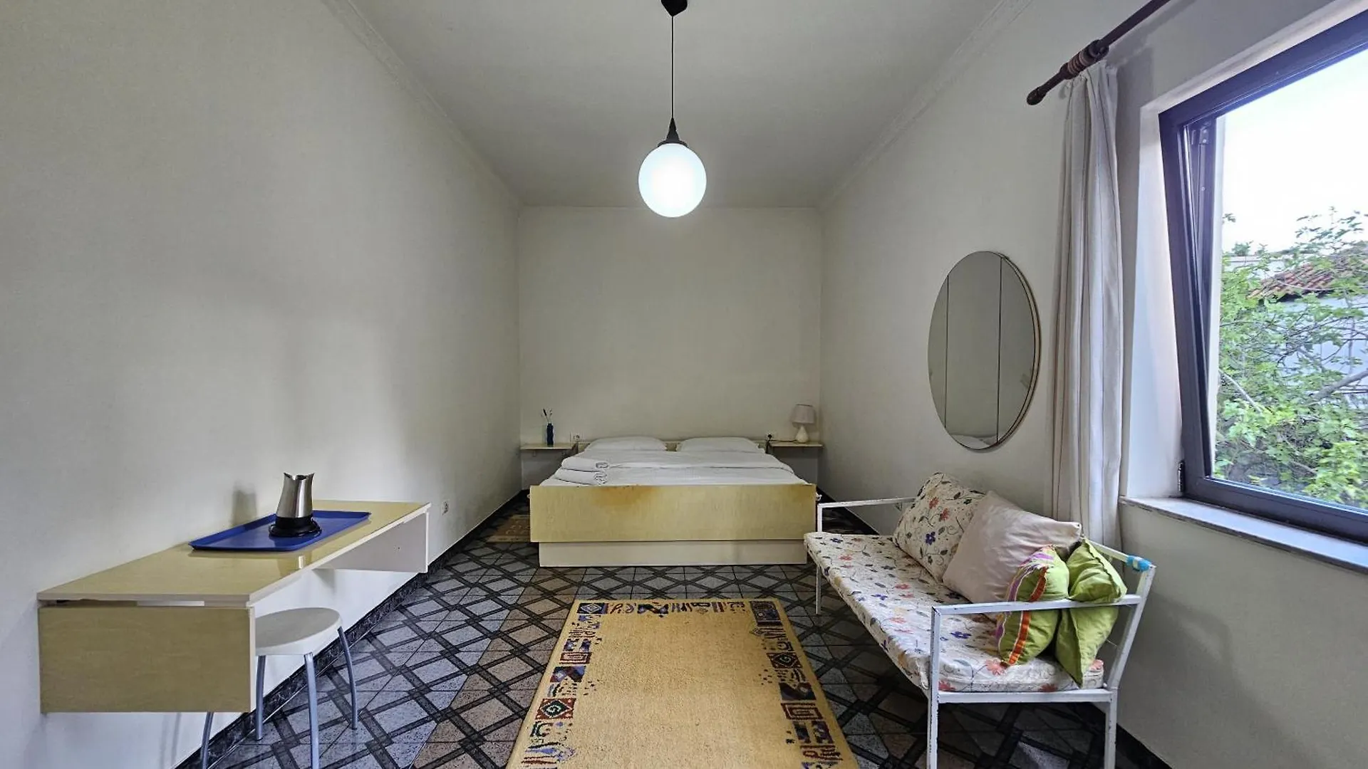 Angie'S Shared Villa Tam Tiran