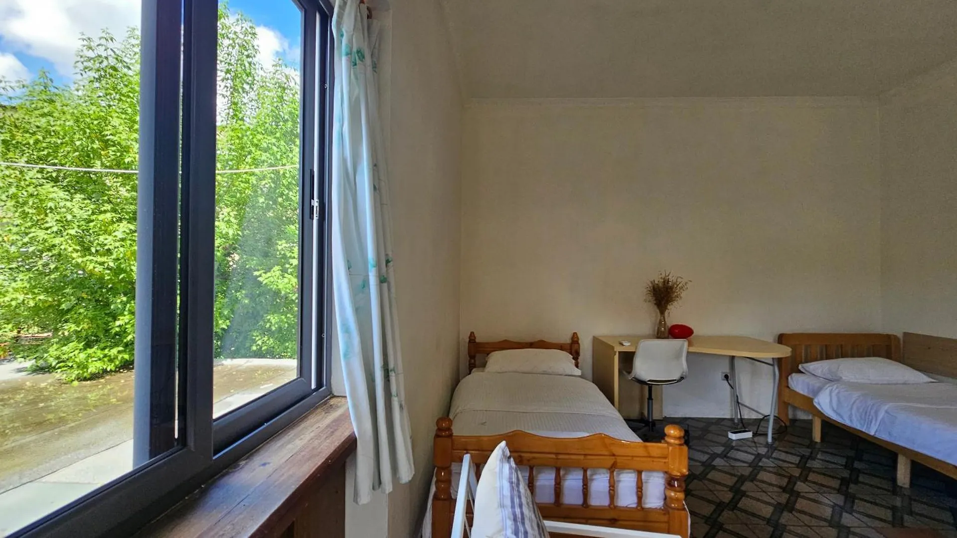 Angie'S Shared Villa Tam Tirana Quarto em Acomodações Particulares